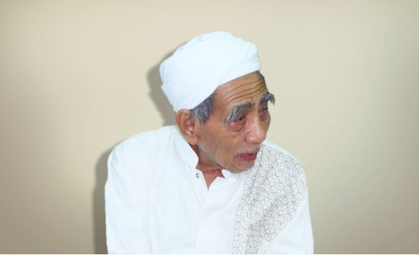 10 Dawuh Mbah Maimoen Zubair untuk Pedoman Hidup 